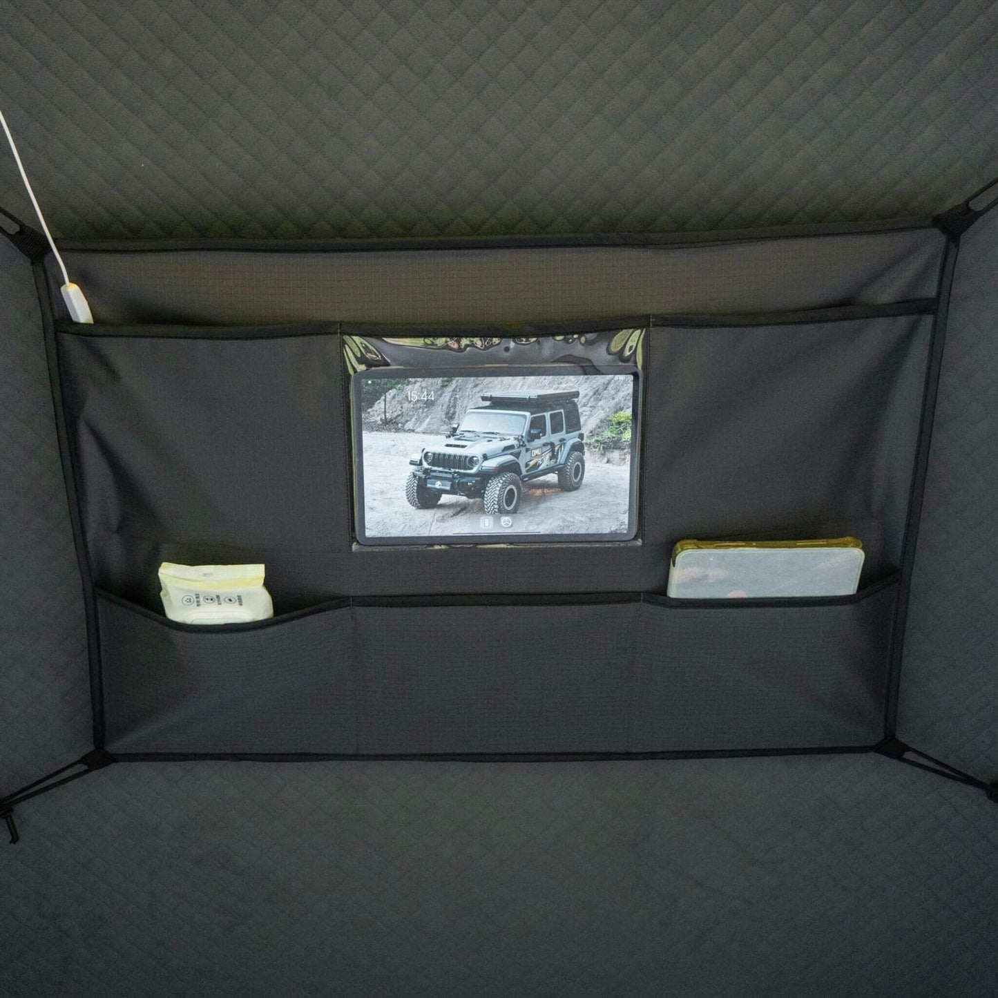 Heavy Duty 2-3 Person Hardshell Rooftop Tent With Ladder (SAK93120) - Tanks Treasures