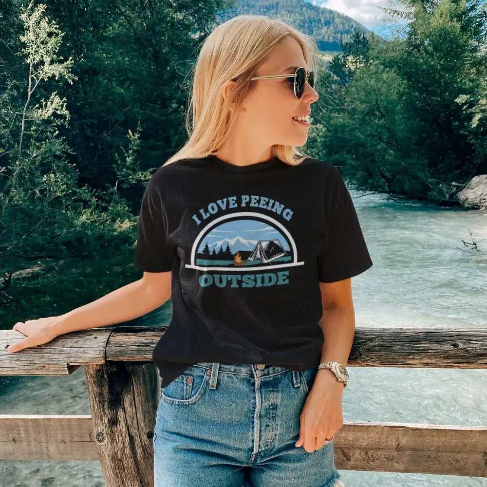 I Love Peeing Outside T-Shirt for Women - Tanks Treasures